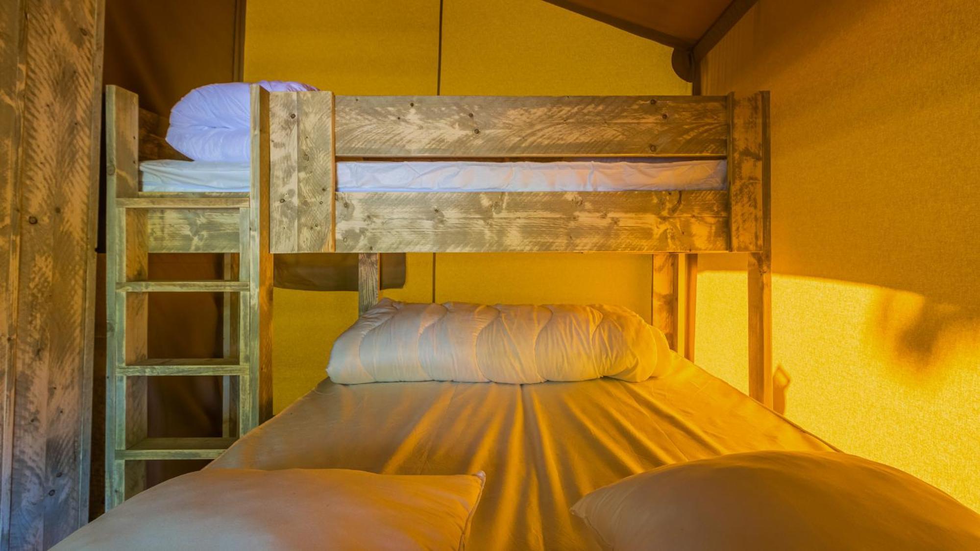 Camping Vesoul Vaivre-et-Montoille Habitación foto