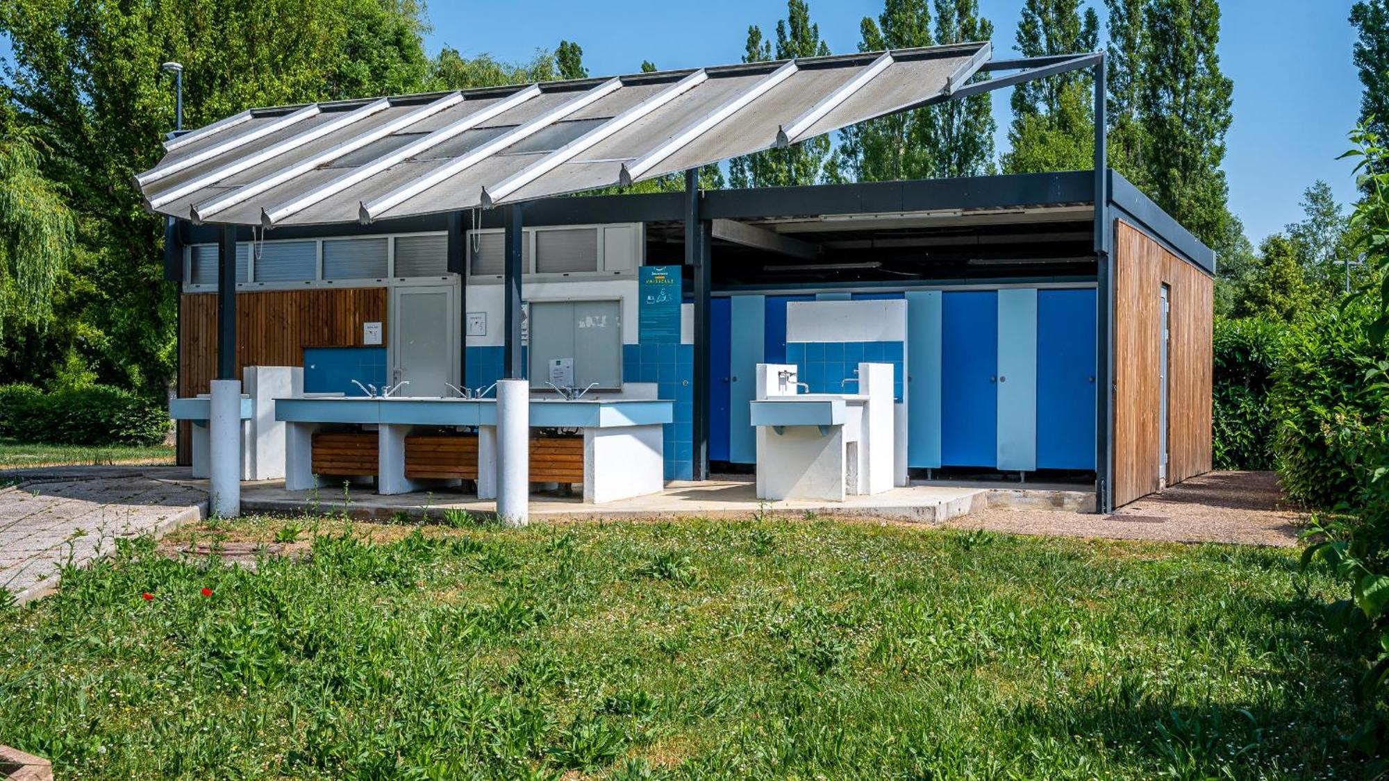 Camping Vesoul Vaivre-et-Montoille Habitación foto