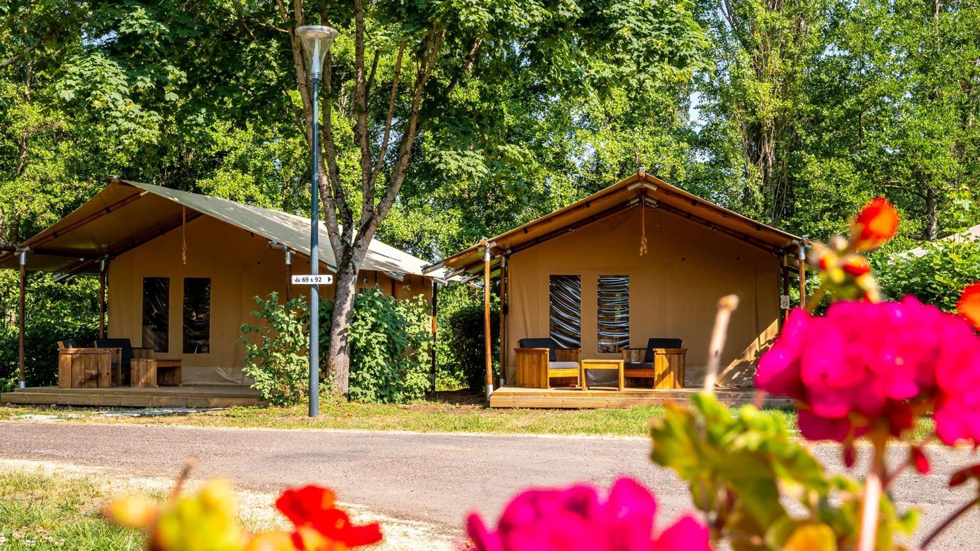 Camping Vesoul Vaivre-et-Montoille Habitación foto
